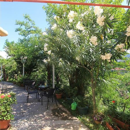 Hotel Feride Machindżauri Zewnętrze zdjęcie